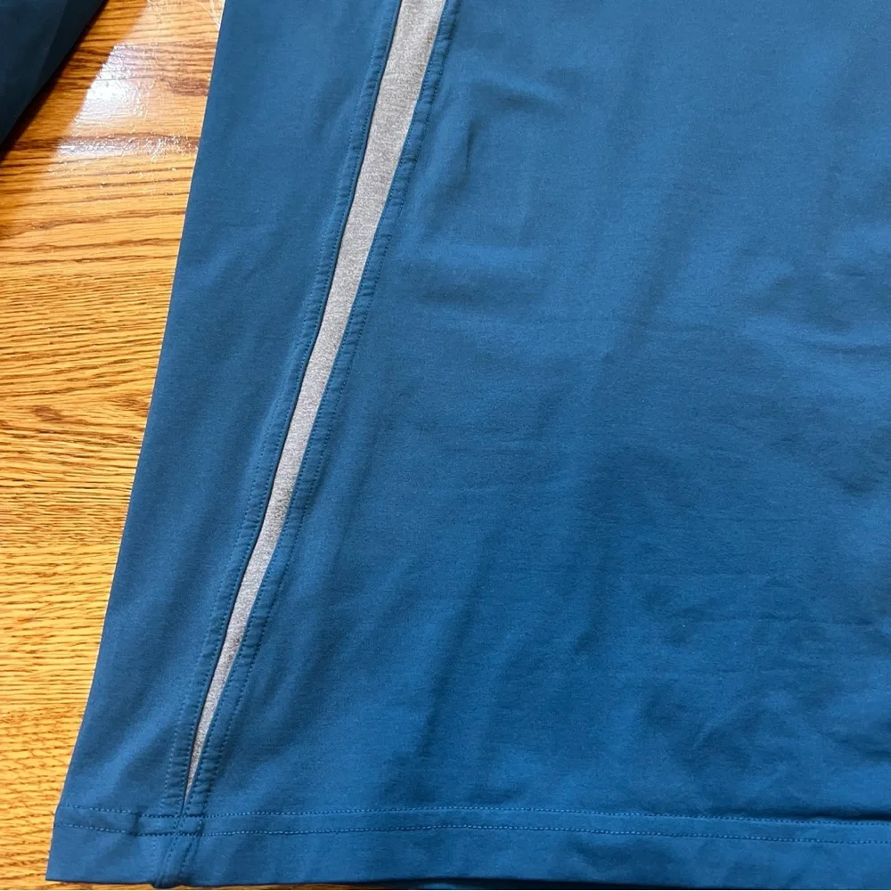 Lululemon Men’s Quarter Zip Longsleeve Pullover Shirt - Picture 5 of 14